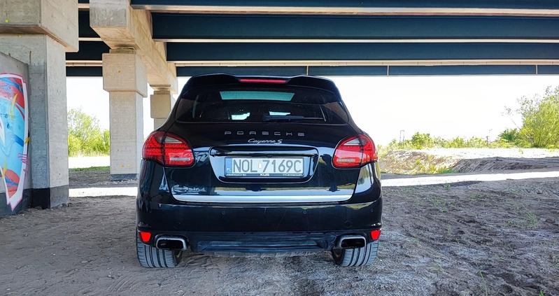 Porsche Cayenne cena 102000 przebieg: 264000, rok produkcji 2011 z Olsztyn małe 379